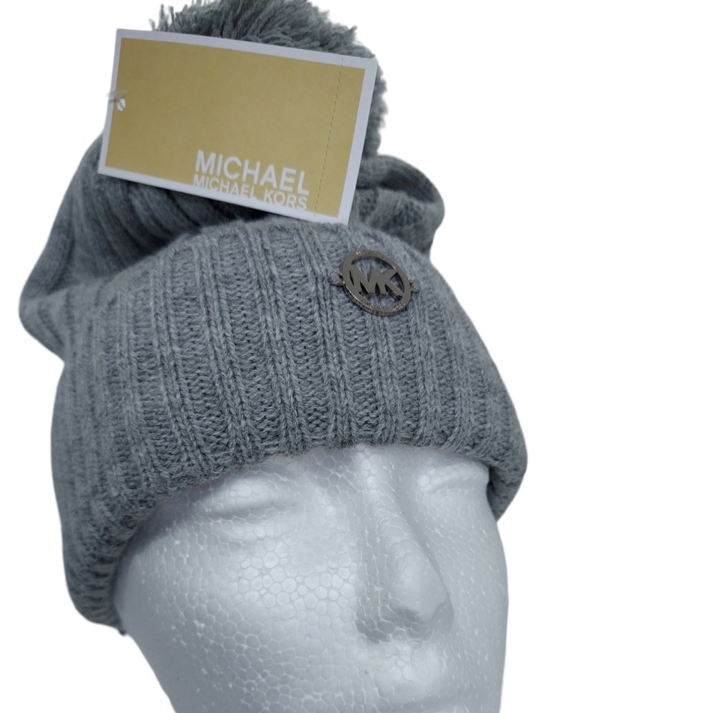 Michael Kors Light Gray Ribbed Acrylic Hat With Pompom NWT